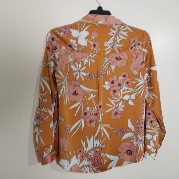 Express Orange Button Down Shirt with Notched Collar 100% Polyesyer - Picture 2 of 9